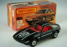 1-75 Series Superfast issues Matchbox Superfast No. 59 Porsche 928