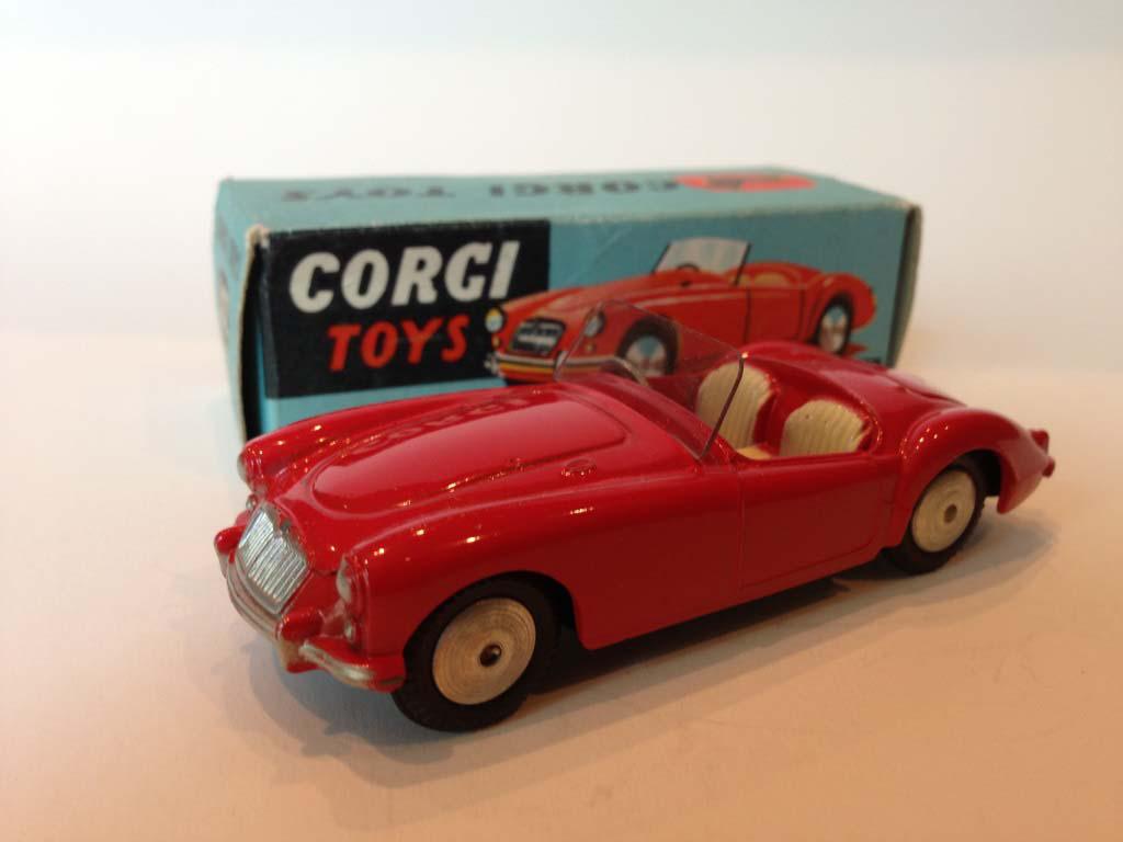 Cars Corgi 302 MGA