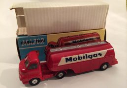 Commercial Vehicles Corgi 1110 Bedford ‘S’ Tanker ‘Mobilgas’