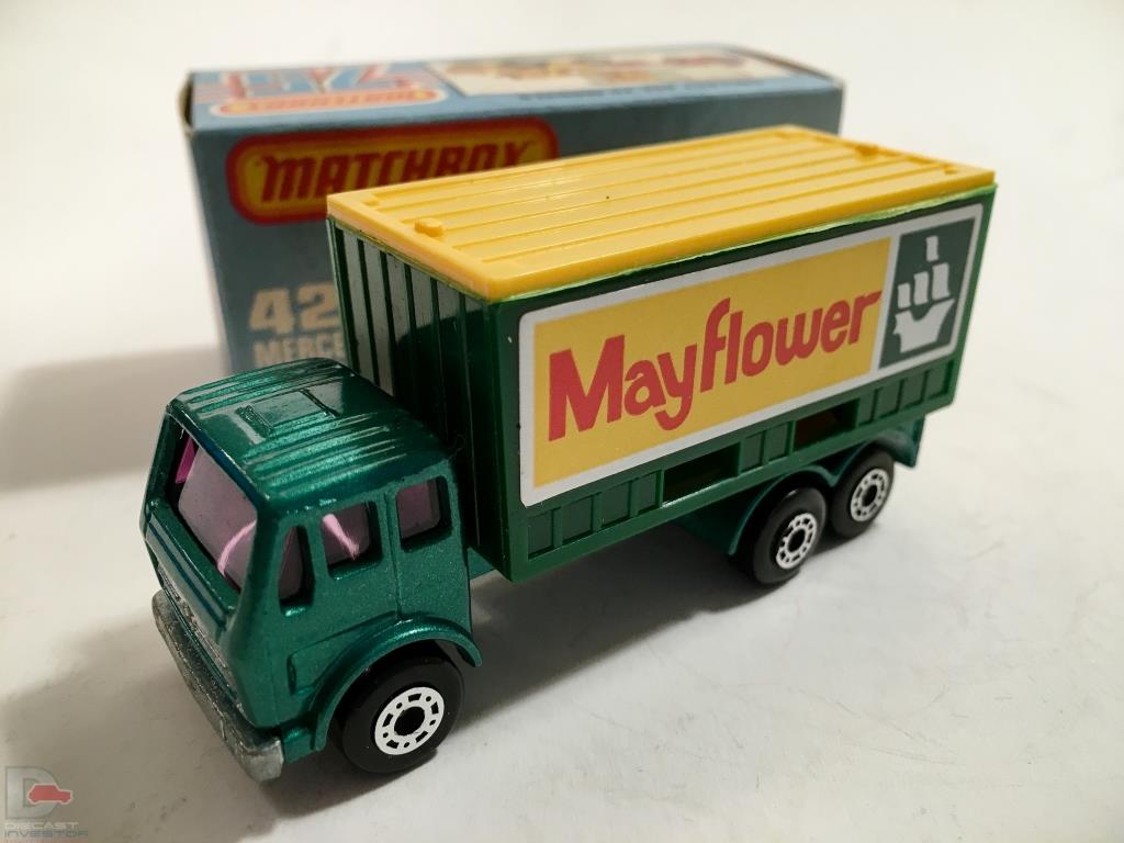 1-75 Series Superfast issues Matchbox Superfast No.42c Mercedes Container Truck “Mayflower”