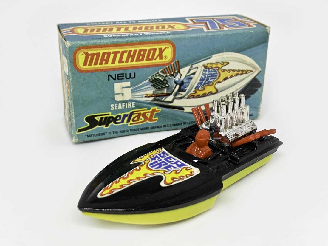 1-75 Series Superfast issues Matchbox Superfast 5f Seafire Power Boat (Superfast 5b) – twin pack issue