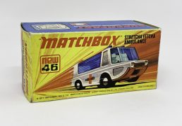 1-75 Series Superfast issues Matchbox Superfast 46b Stretcha Fetcha Ambulance (US issue Viper Van)